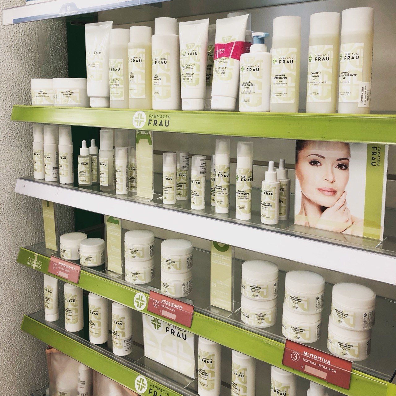 Dermofarmacia y cuidado de la piel en Farmacia Frau
